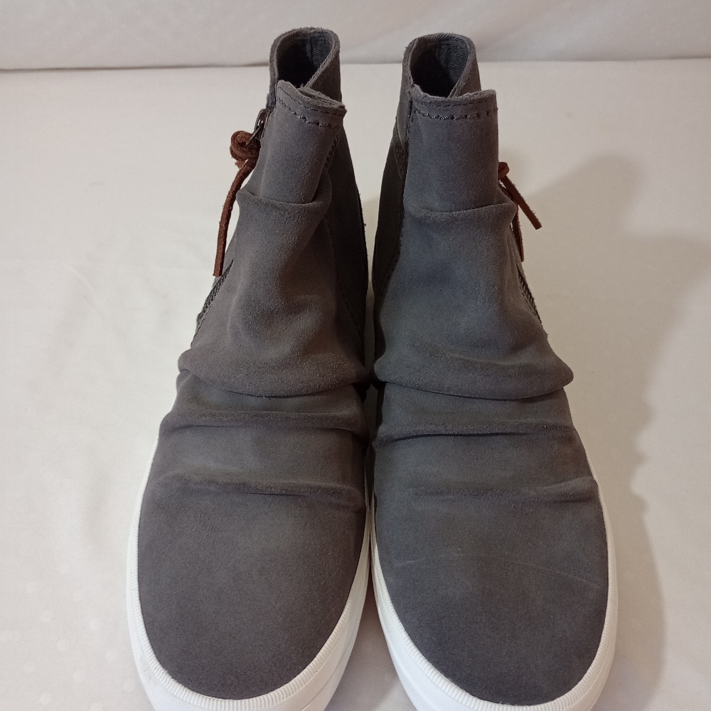 Sperry Crest Lug Zone Booties Gray Suede Size 10 M Women's - Picture 8 of 8
